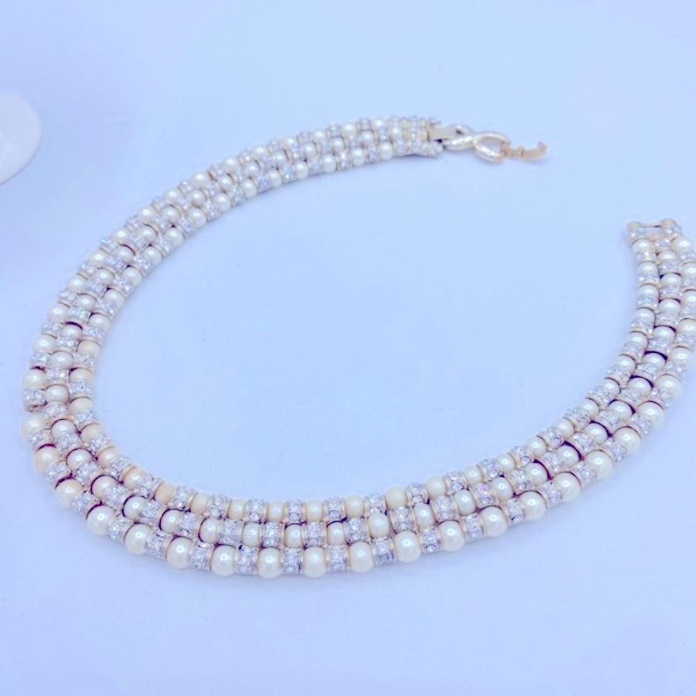 Vintage Statement Faux Pearl /Rhinestone Gold Tone Collar/Choker Beaded Necklace - Picture 6 of 9